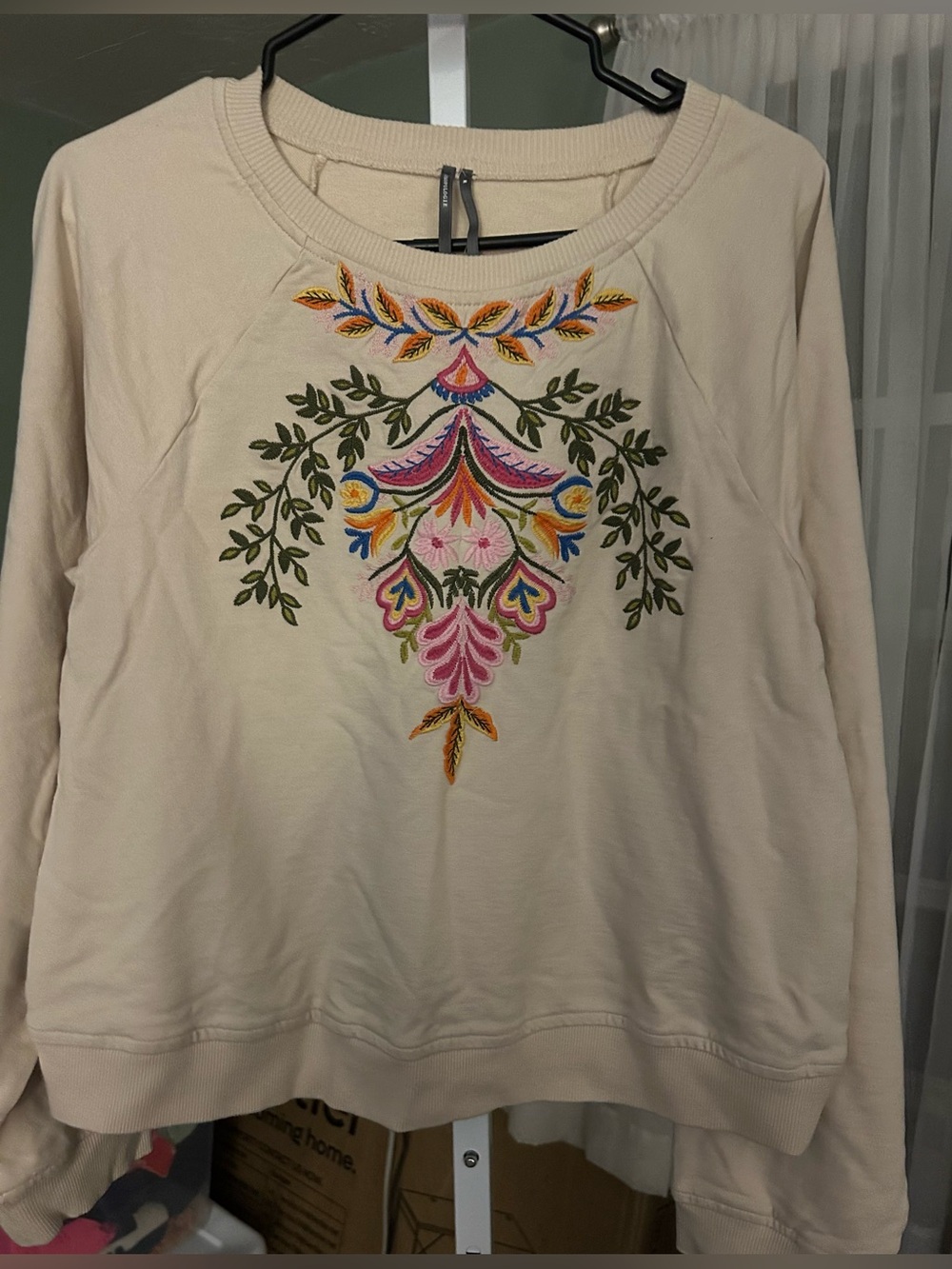 Anthropologie Embroidered  Women's Sweatshirt in the color Cream